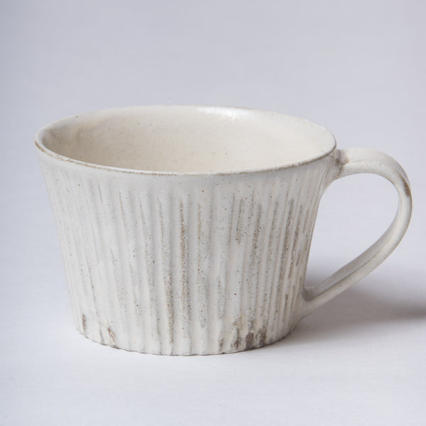 Takashi Sato, Mug in off-white glaze