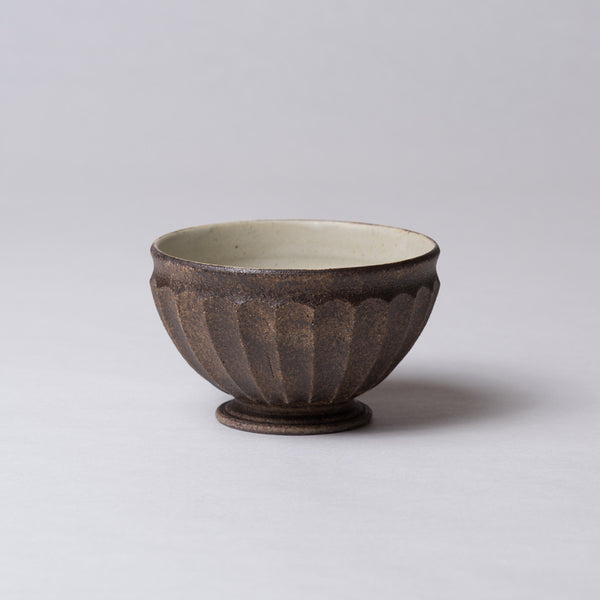 Yuko Matsuzuka, Round bowl in brown glaze